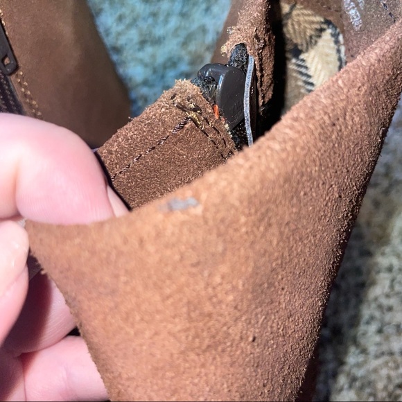 B.O.C Born Brown Leather Ankle Boots Size 8 - Picture 10 of 10